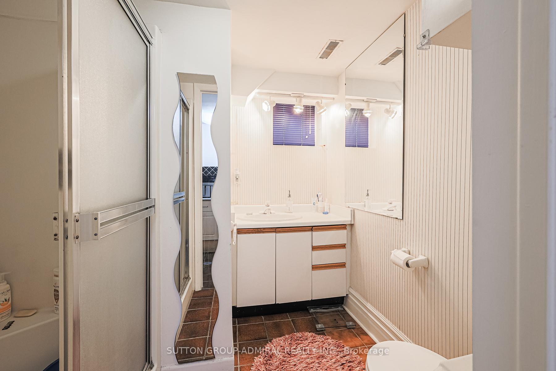 Photo 23 of 117 Helendale Avenue, Toronto, Yonge-Eglinton — HOMEH
