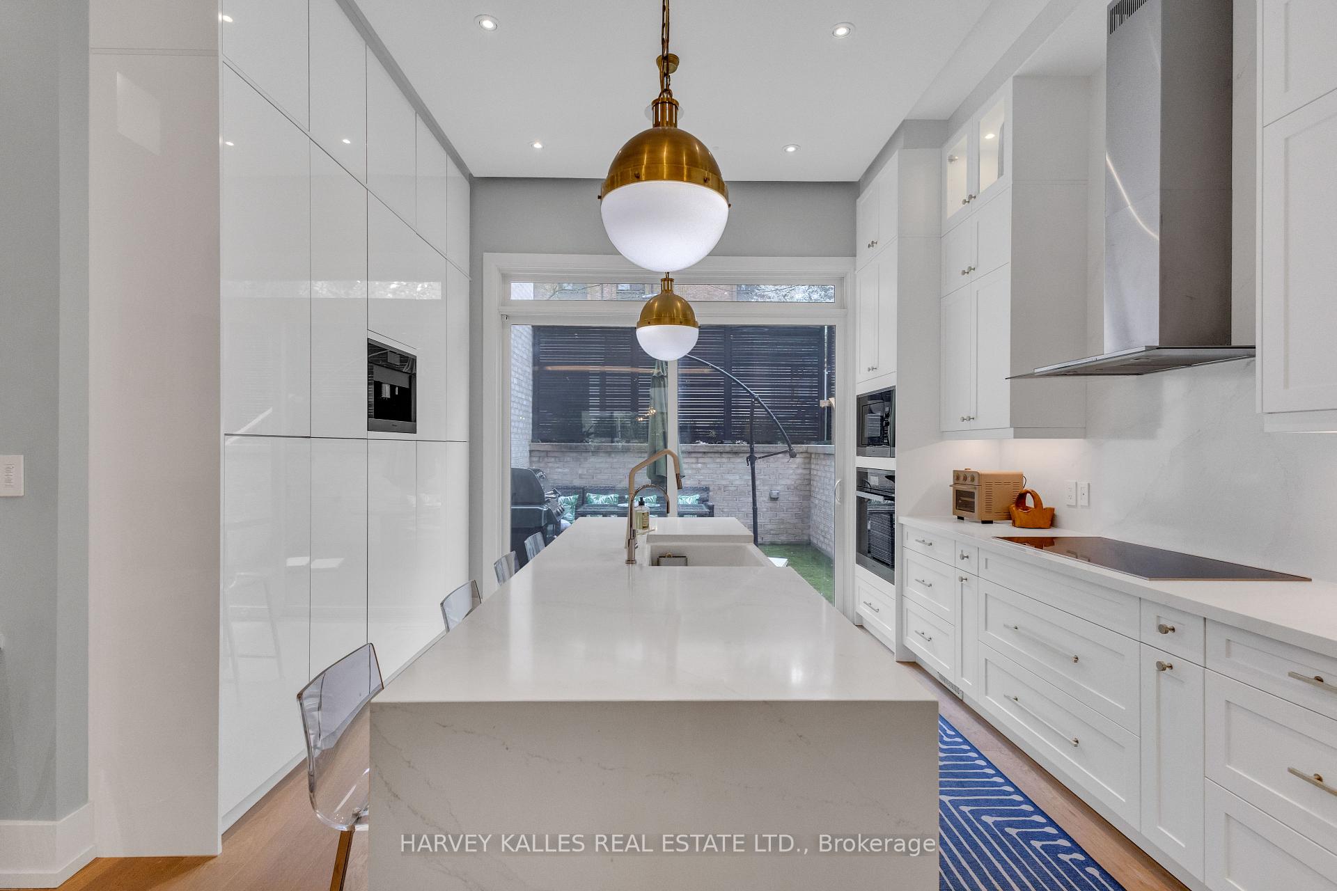Photo 13 of 7 Relmar Gardens, Toronto, Forest Hill South — HOMEH
