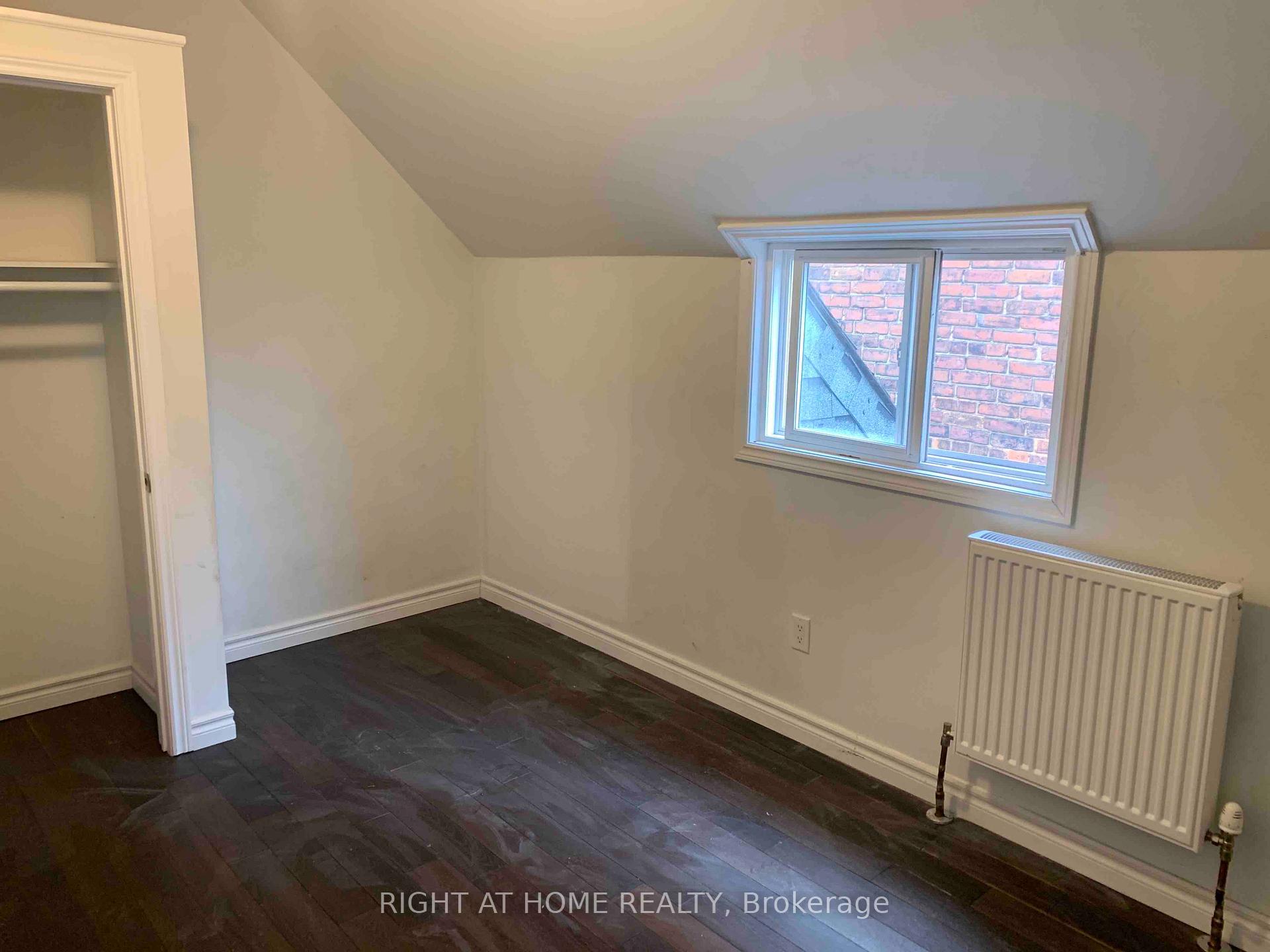Photo 2 of Unit 2, 570 Bathurst Street, Toronto, Palmerston-Little Italy — HOMEH