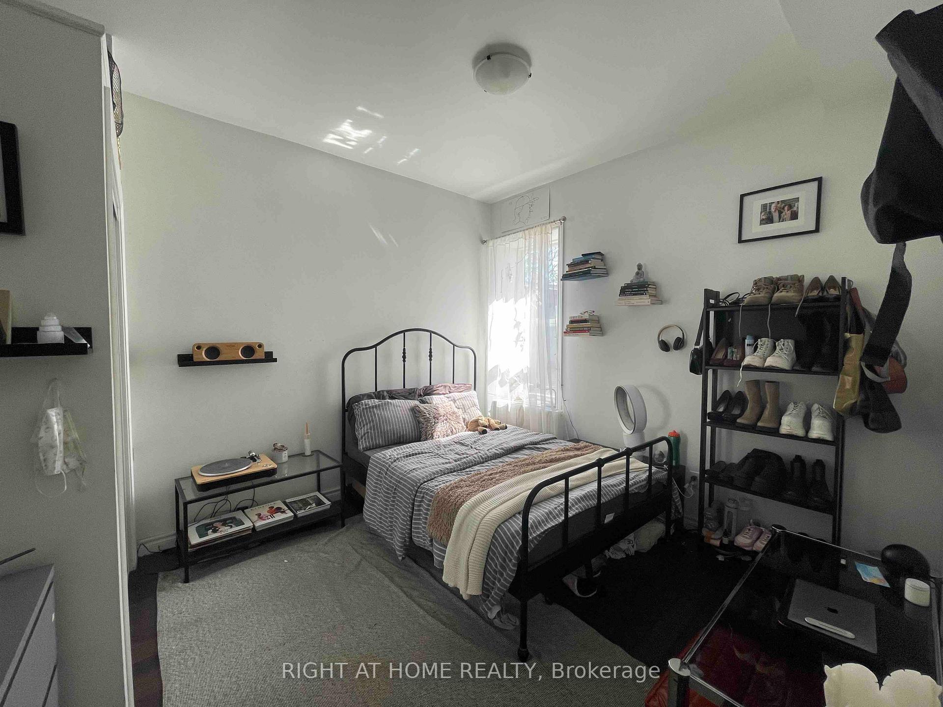 Photo 10 of Unit 2, 570 Bathurst Street, Toronto, Palmerston-Little Italy — HOMEH