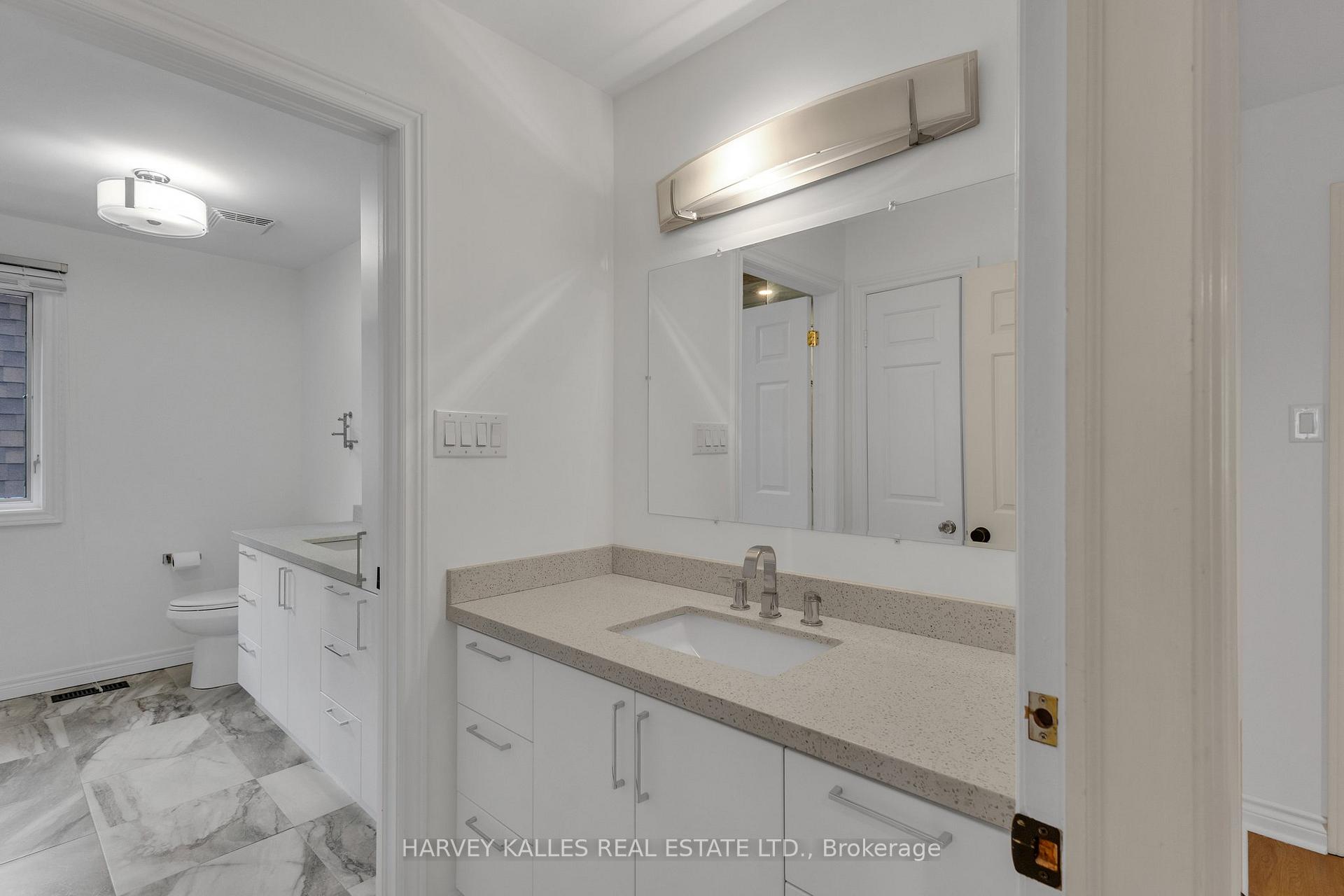 Photo 24 of 28 Prue Avenue, Toronto, Englemount-Lawrence — HOMEH