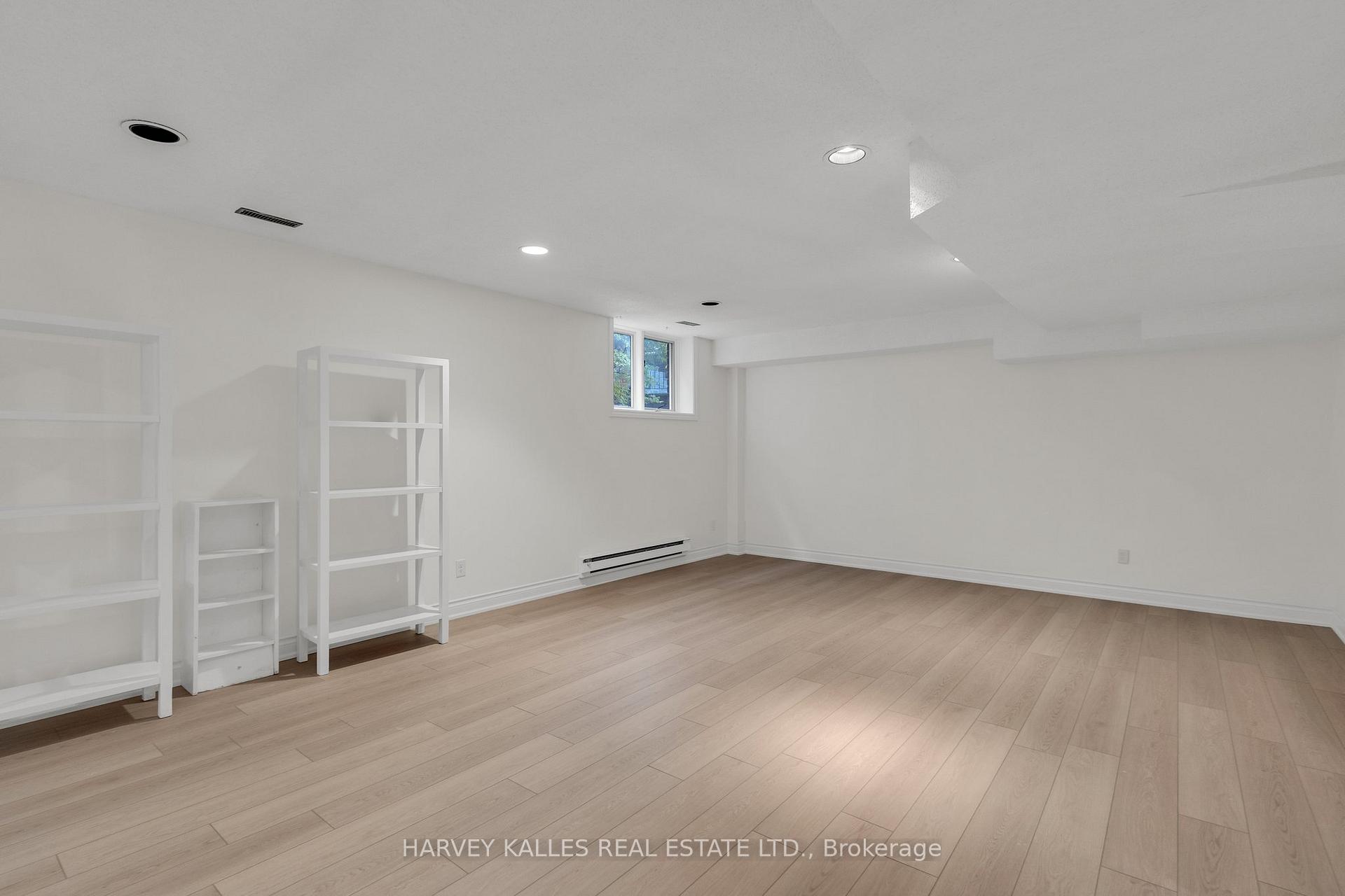 Photo 36 of 28 Prue Avenue, Toronto, Englemount-Lawrence — HOMEH