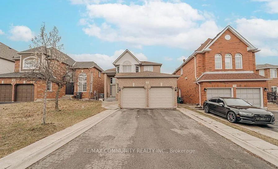 Photo 1 of 10 Squirreltail Way, Brampton, Sandringham-Wellington — HOMEH