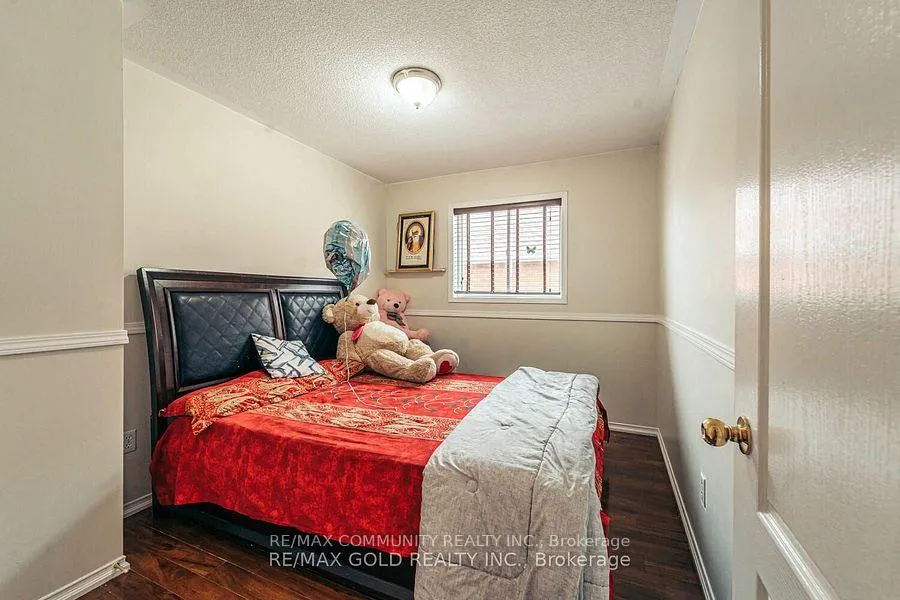 Photo 16 of 10 Squirreltail Way, Brampton, Sandringham-Wellington — HOMEH