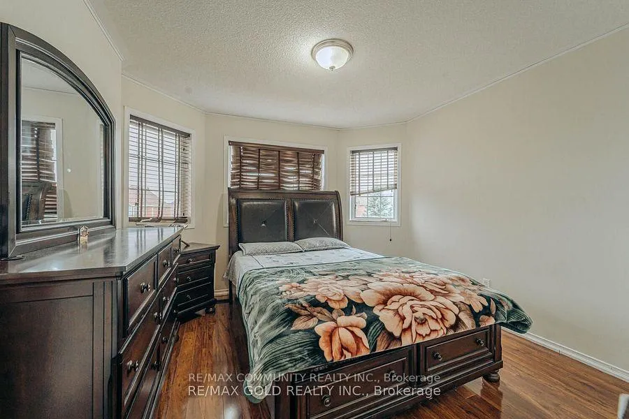 Photo 19 of 10 Squirreltail Way, Brampton, Sandringham-Wellington — HOMEH