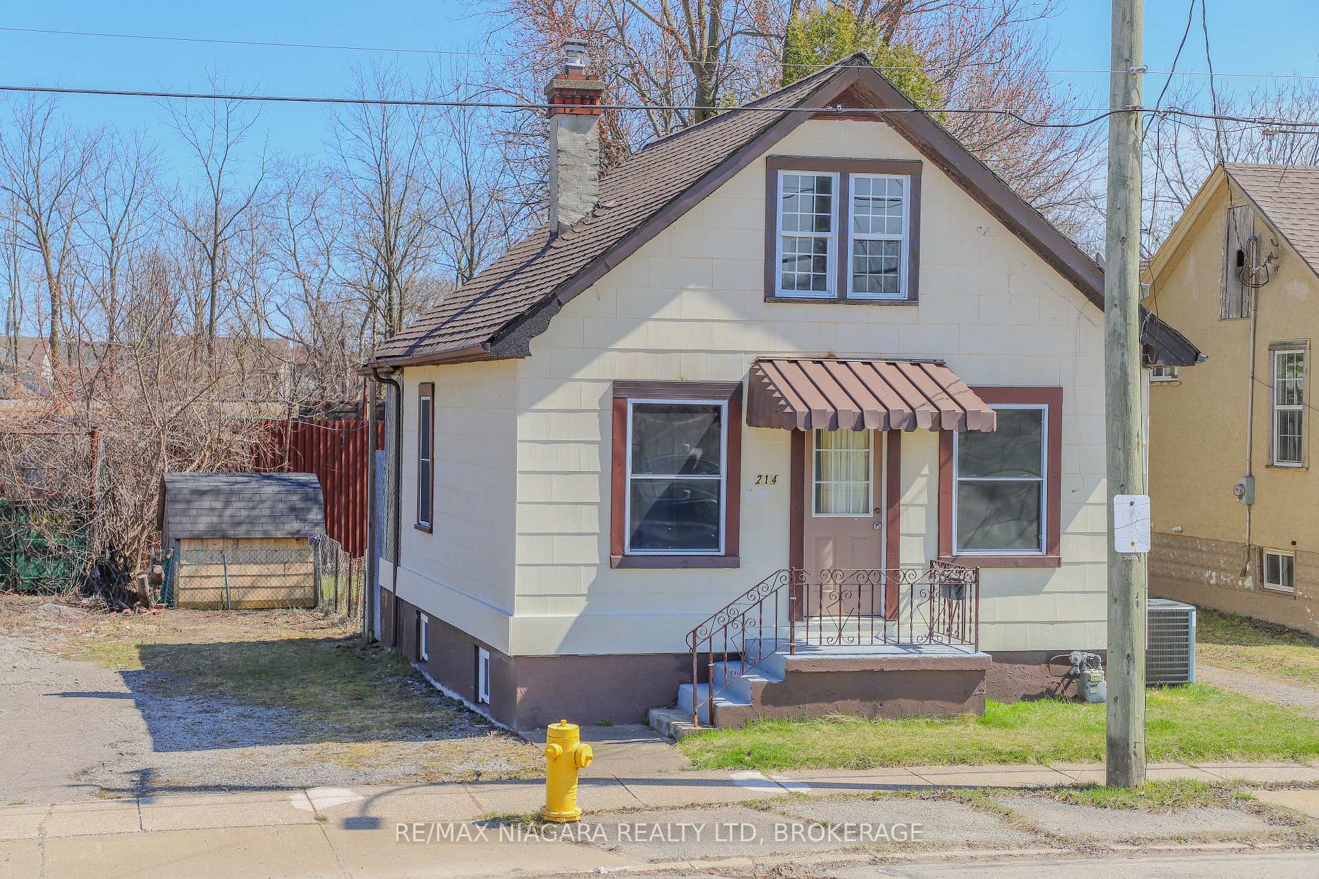 Photo 2 of 214 Allanburg Road, Thorold, Allanburg/Thorold South — HOMEH