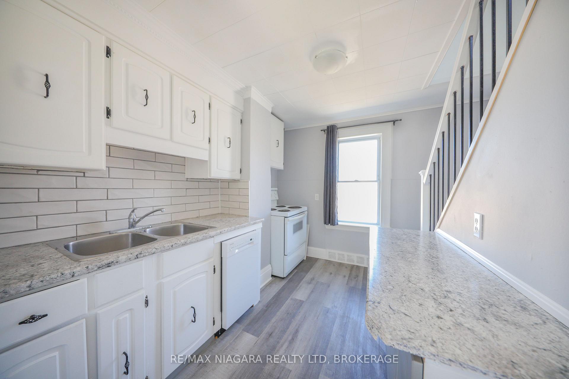 Photo 6 of 214 Allanburg Road, Thorold, Allanburg/Thorold South — HOMEH