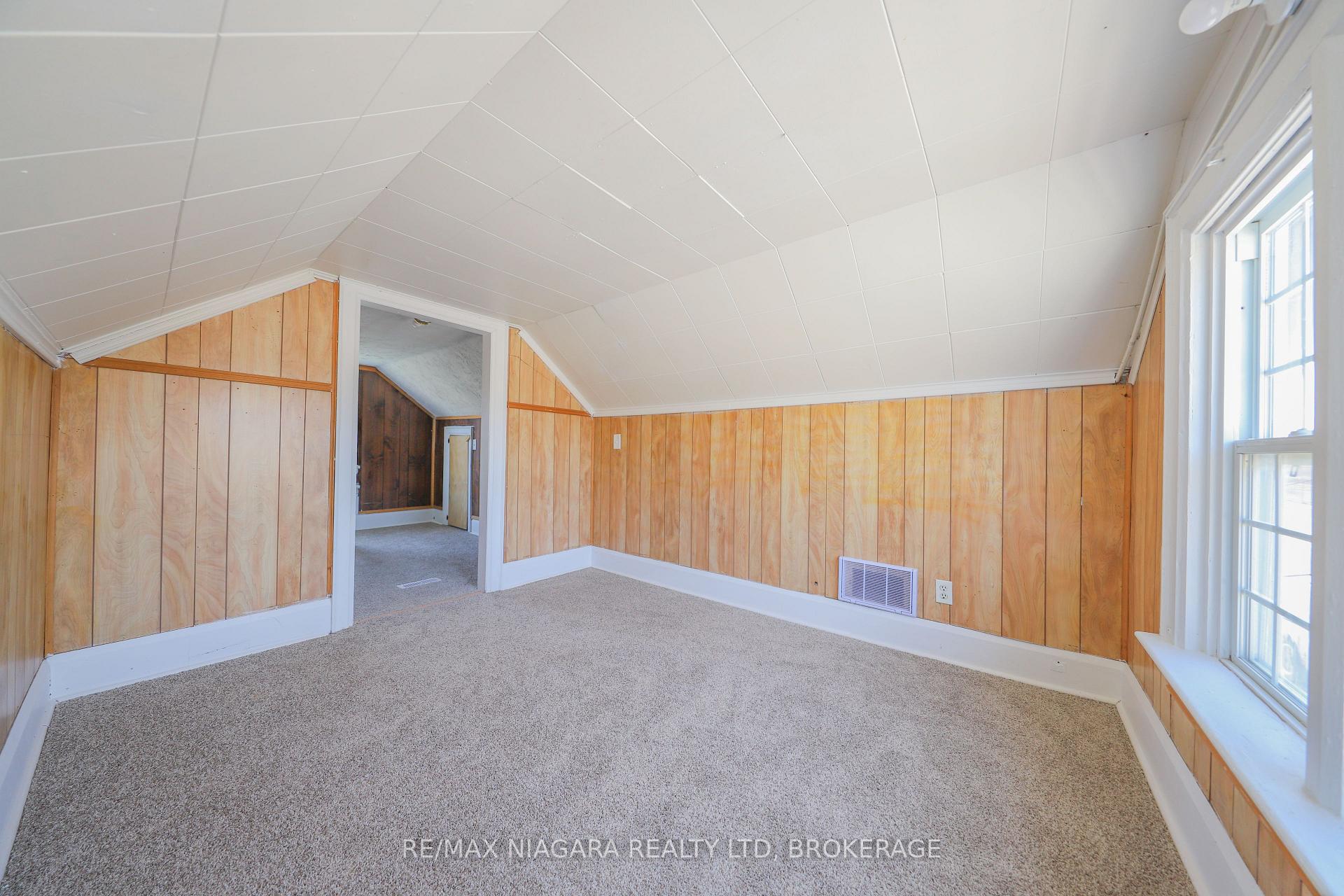Photo 11 of 214 Allanburg Road, Thorold, Allanburg/Thorold South — HOMEH