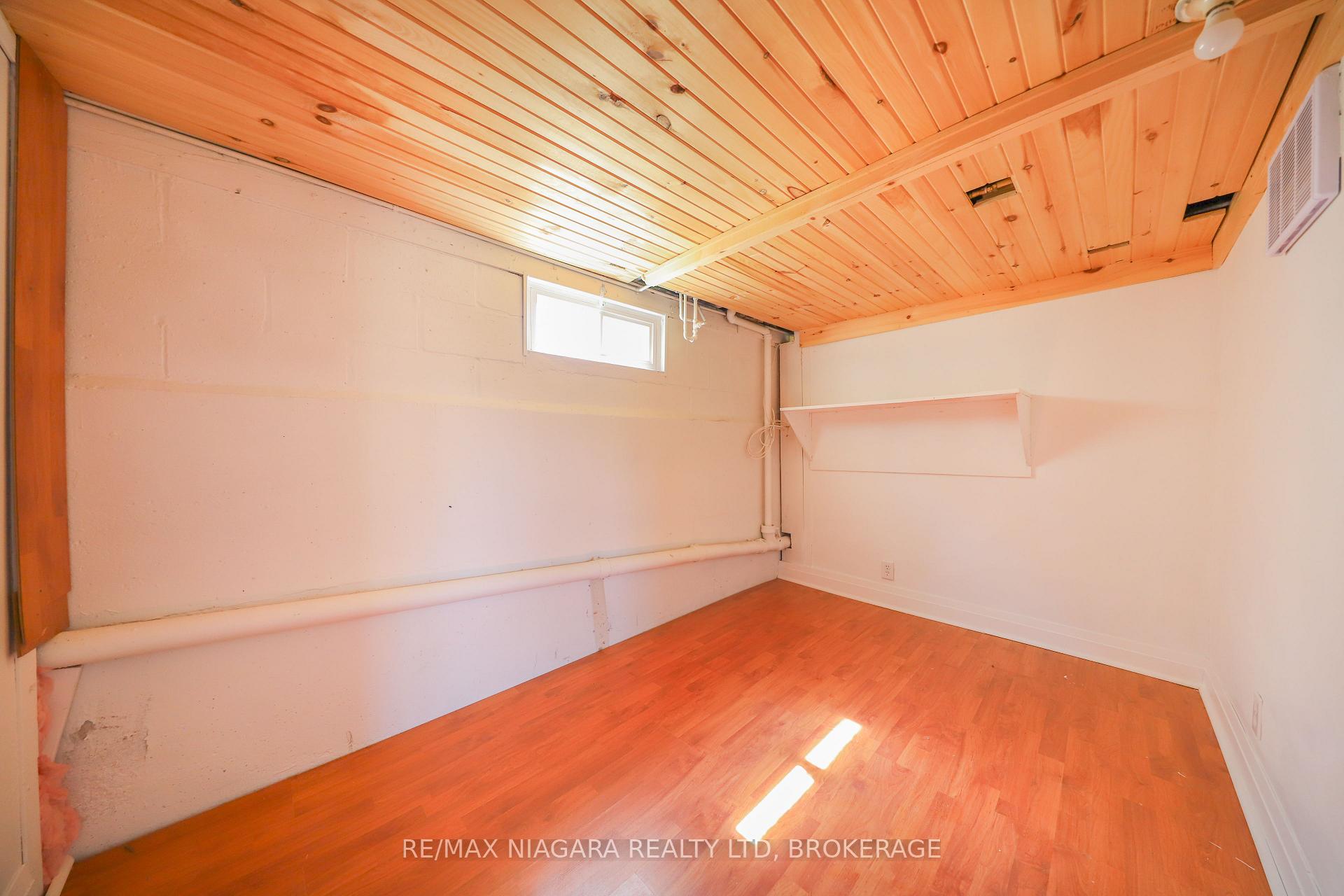 Photo 12 of 214 Allanburg Road, Thorold, Allanburg/Thorold South — HOMEH