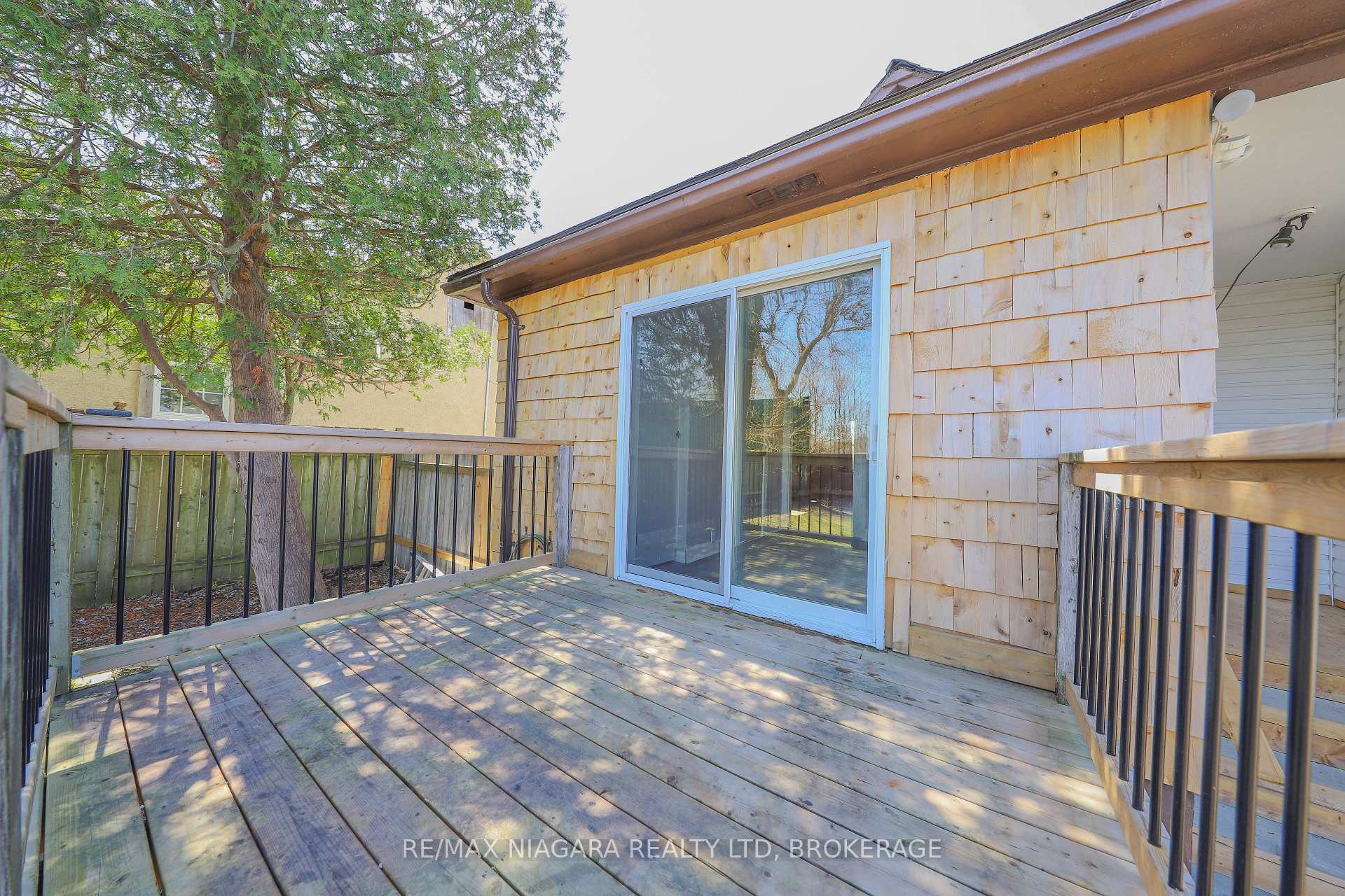 Photo 17 of 214 Allanburg Road, Thorold, Allanburg/Thorold South — HOMEH