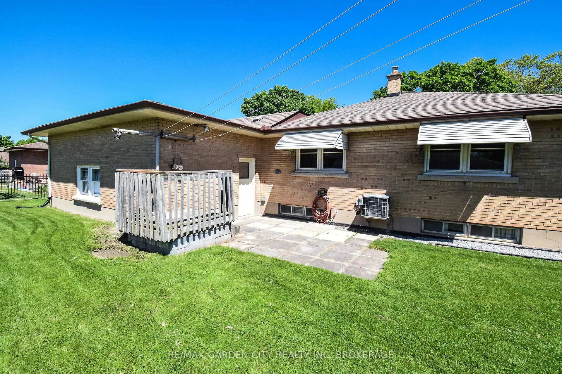 Photo 39 of 115 Larraine Street, Welland, Broadway — HOMEH