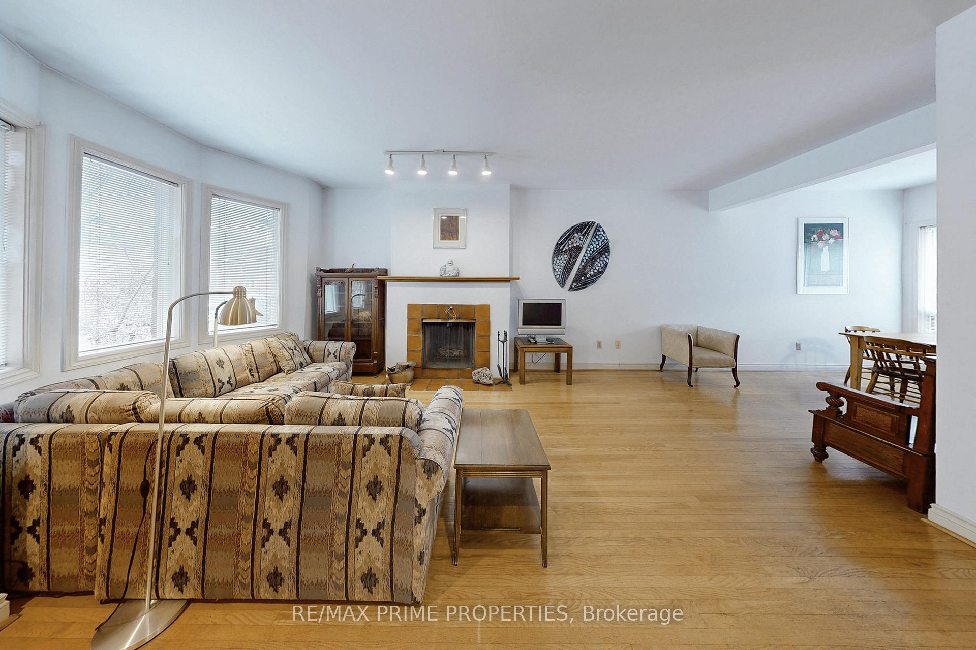 Photo 5 of 107 Fulton Avenue, Toronto, Playter Estates-Danforth — HOMEH