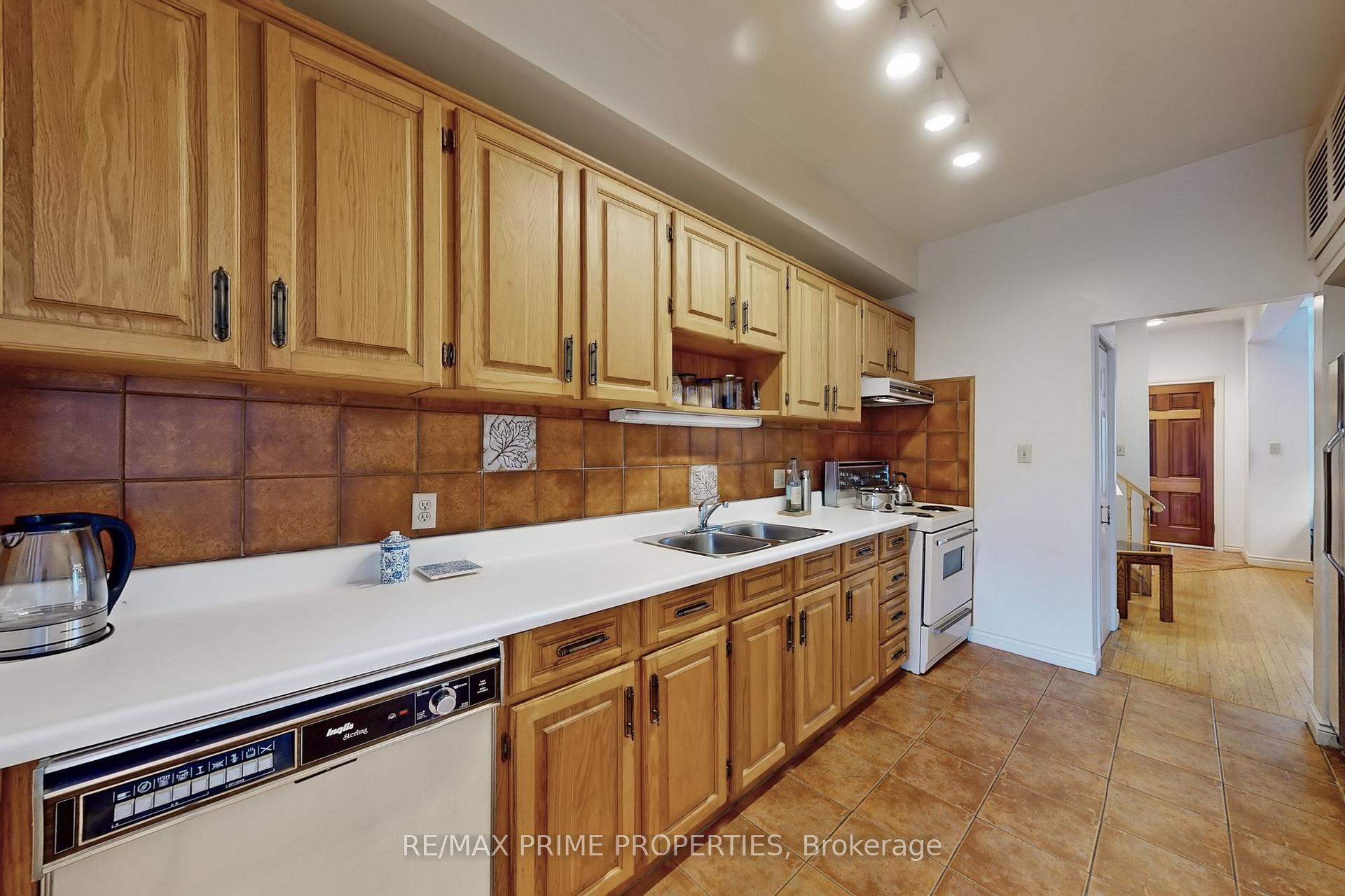 Photo 9 of 107 Fulton Avenue, Toronto, Playter Estates-Danforth — HOMEH