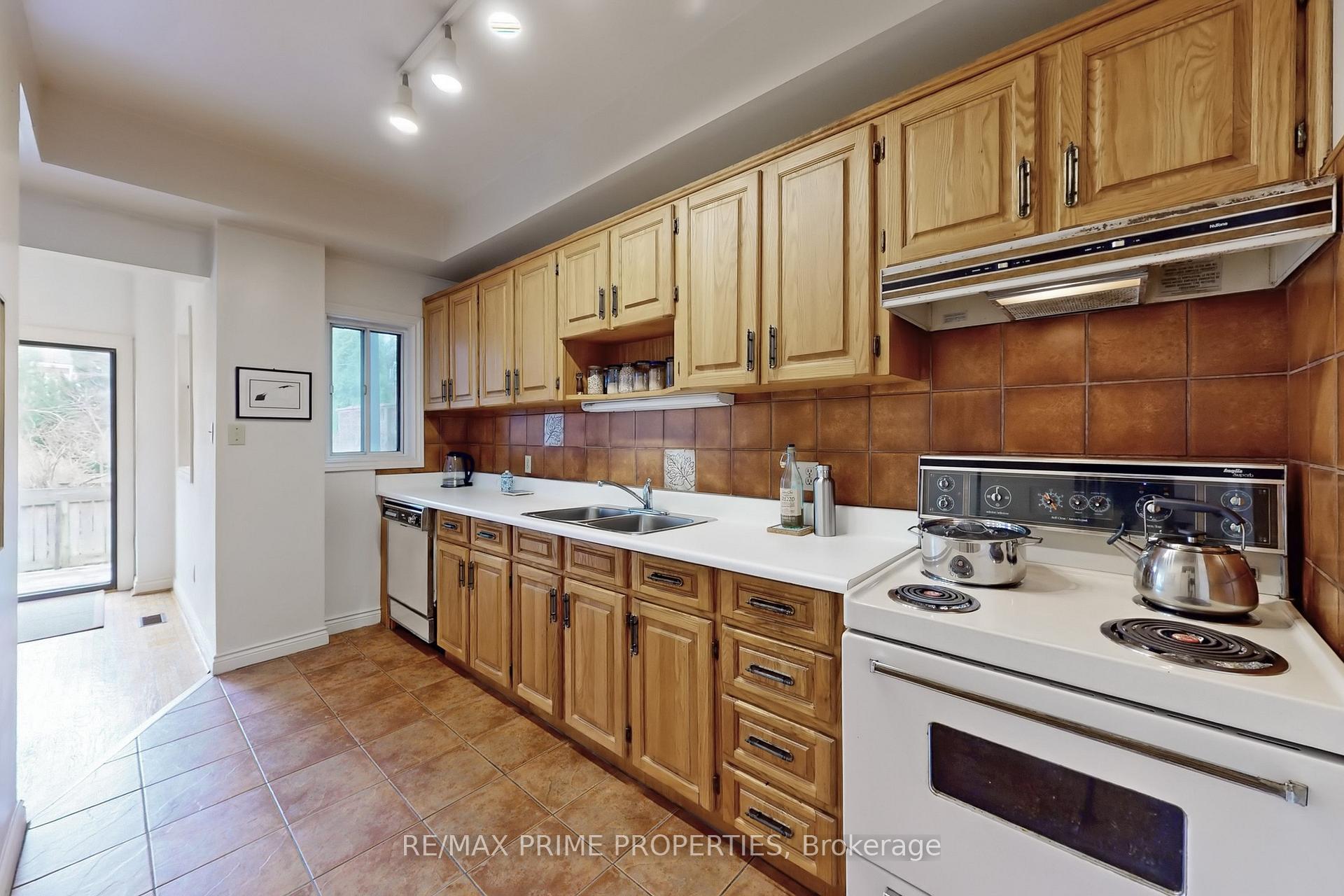 Photo 11 of 107 Fulton Avenue, Toronto, Playter Estates-Danforth — HOMEH