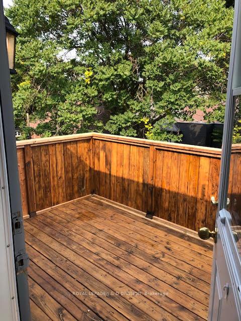 Photo 12 of Unit 4, 49 Oriole Parkway, Toronto, Yonge-St. Clair — HOMEH