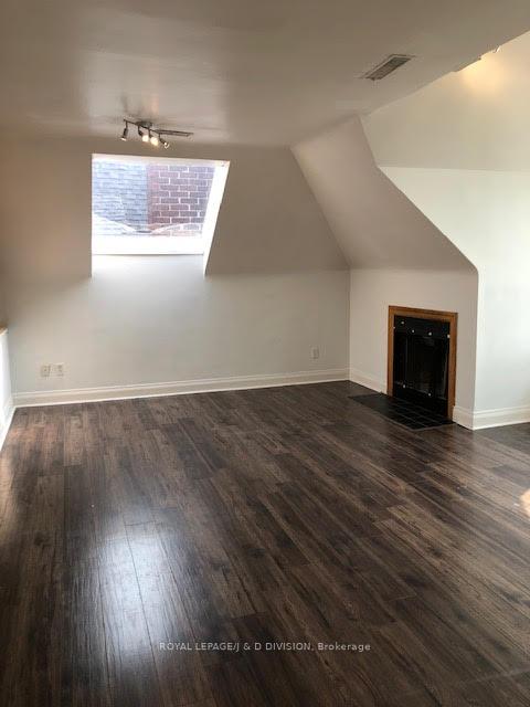 Photo 14 of Unit 4, 49 Oriole Parkway, Toronto, Yonge-St. Clair — HOMEH