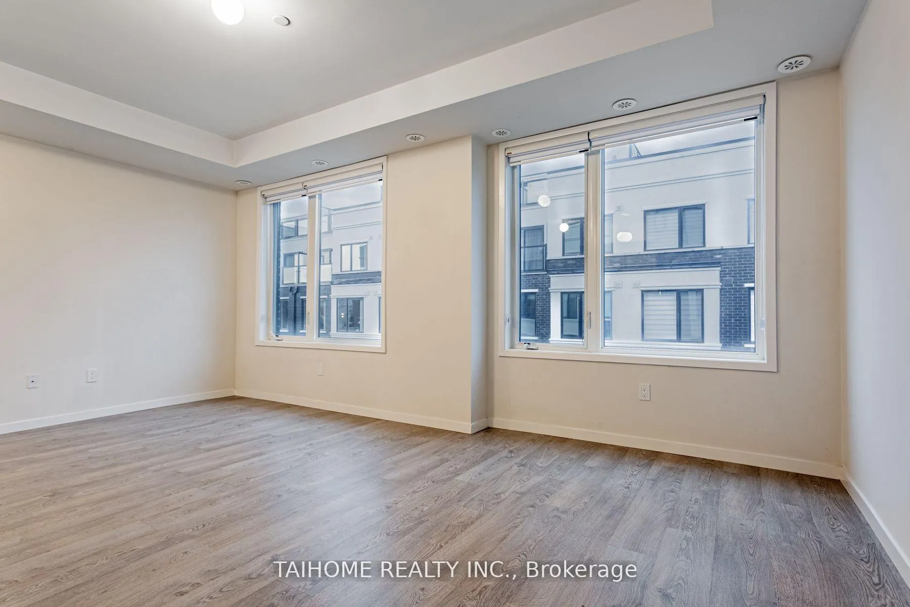 Photo 10 of Unit 74, 400 Alex Gardner Circle, Aurora, Aurora Village — HOMEH