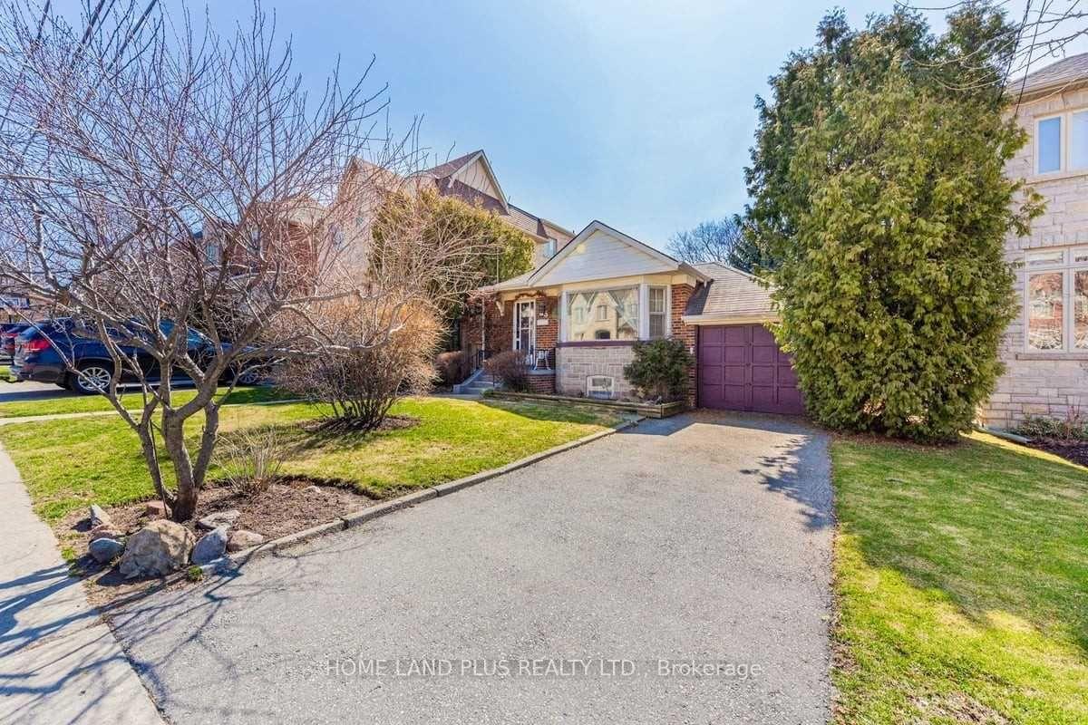 Photo 3 of 83 Dunblaine Avenue, Toronto, Bedford Park-Nortown — HOMEH