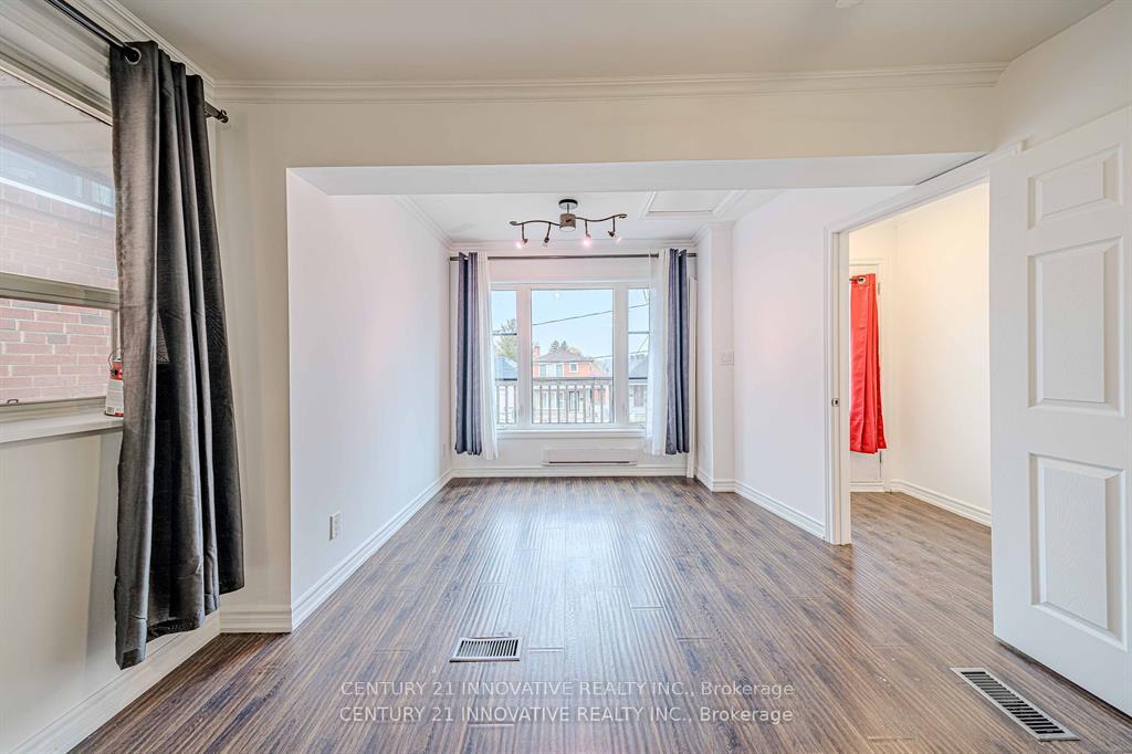 Photo 3 of Unit Upper, 523 Westmount Avenue, Toronto, Oakwood Village — HOMEH