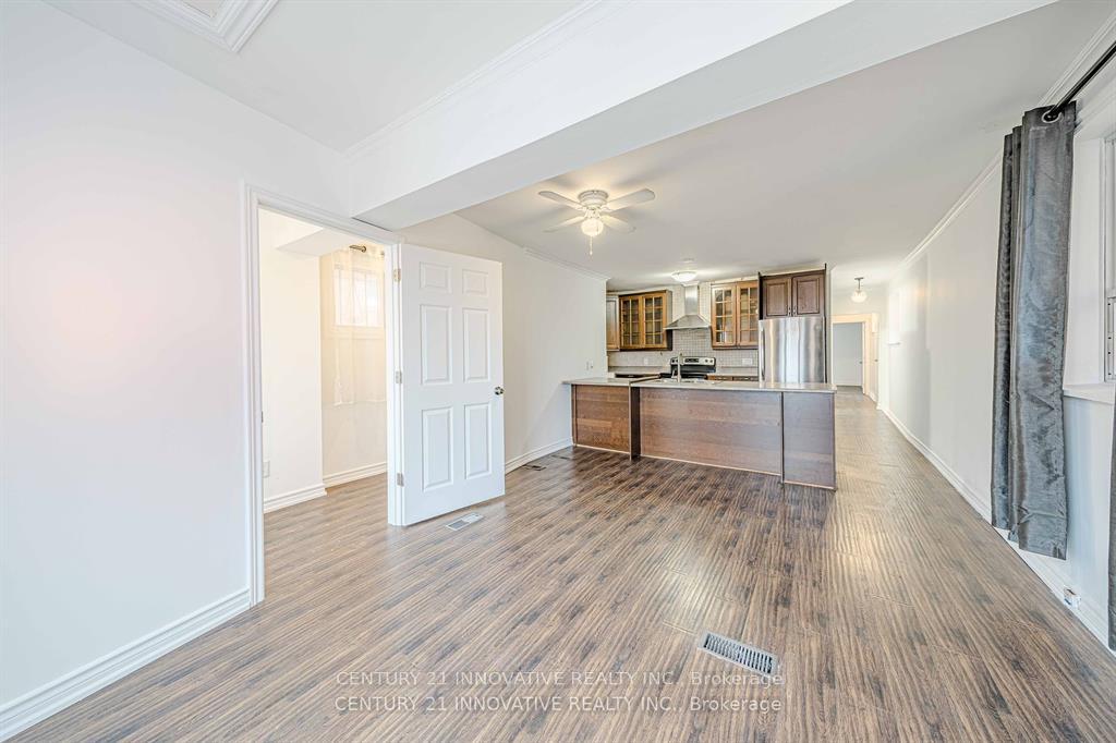 Photo 5 of Unit Upper, 523 Westmount Avenue, Toronto, Oakwood Village — HOMEH
