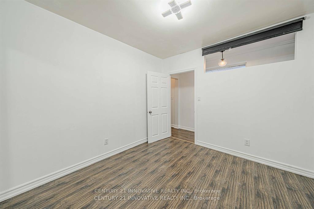 Photo 16 of Unit Upper, 523 Westmount Avenue, Toronto, Oakwood Village — HOMEH