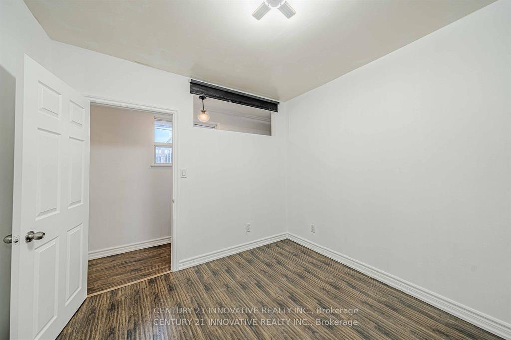Photo 17 of Unit Upper, 523 Westmount Avenue, Toronto, Oakwood Village — HOMEH