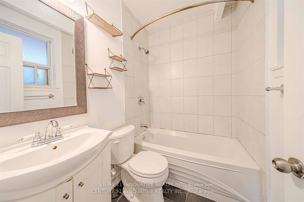 Photo 25 of Unit Upper, 523 Westmount Avenue, Toronto, Oakwood Village — HOMEH