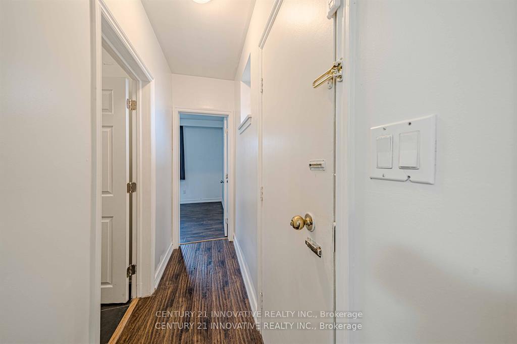 Photo 26 of Unit Upper, 523 Westmount Avenue, Toronto, Oakwood Village — HOMEH
