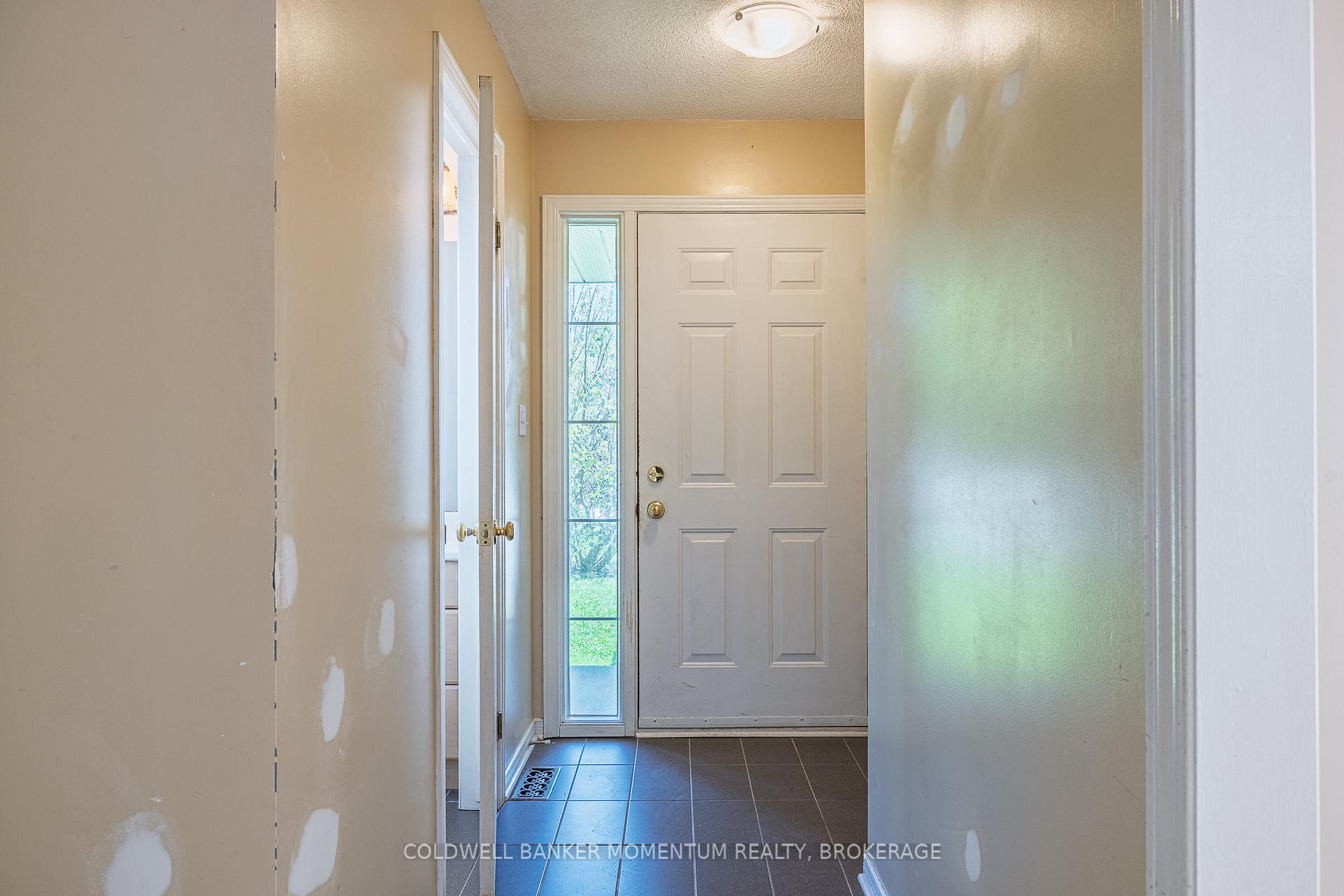 Photo 3 of 116 Summers Drive, Thorold, Confederation Heights — HOMEH