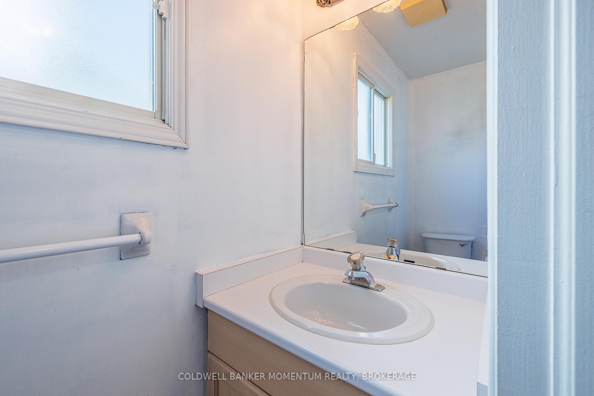 Photo 5 of 116 Summers Drive, Thorold, Confederation Heights — HOMEH