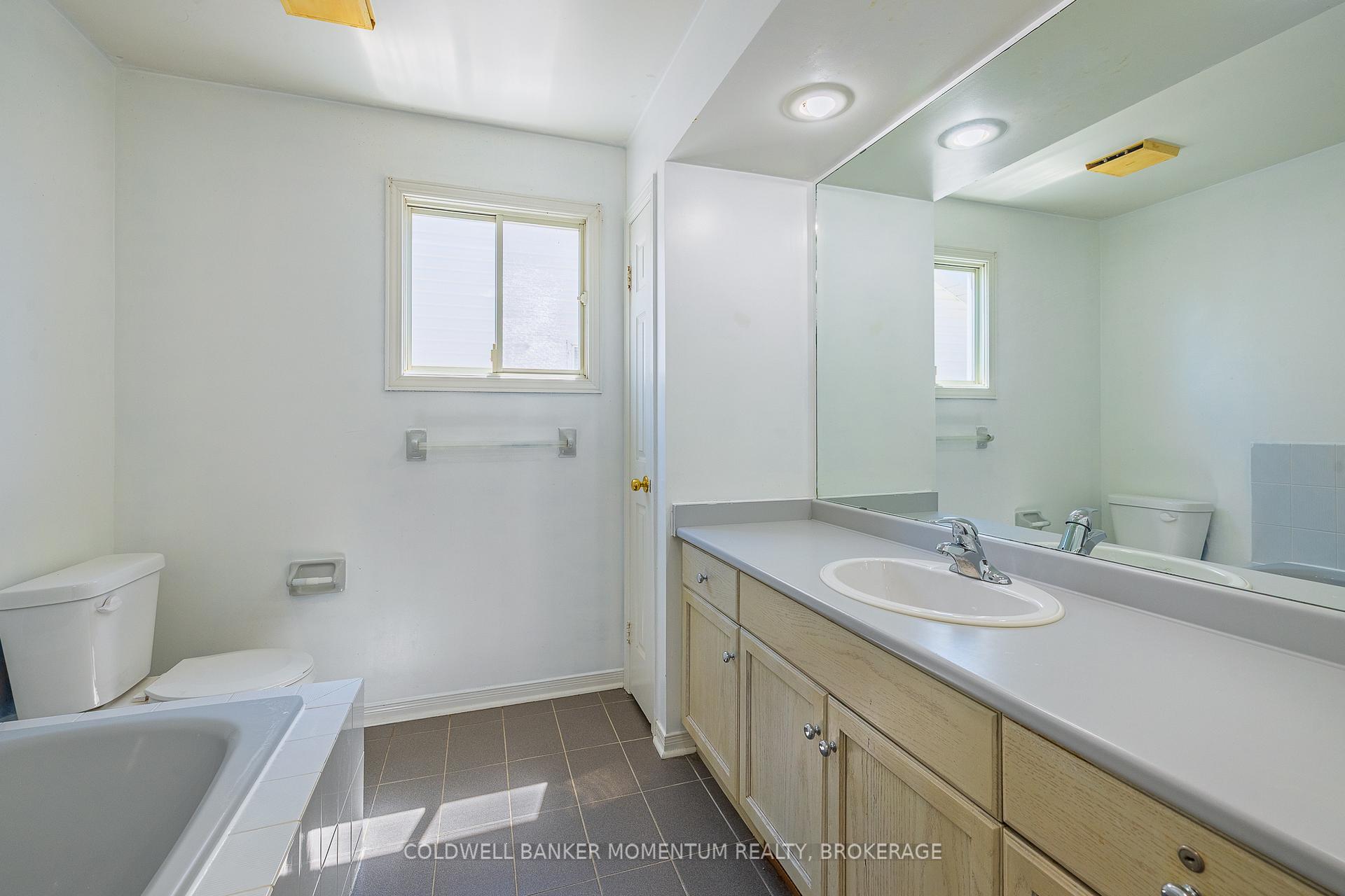 Photo 18 of 116 Summers Drive, Thorold, Confederation Heights — HOMEH