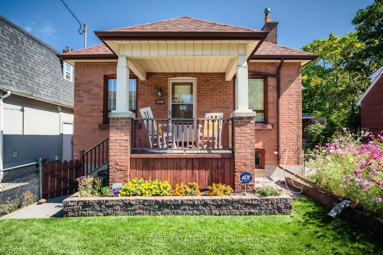 Photo 1 of 297 Cedarvale Avenue, Toronto, Woodbine-Lumsden — HOMEH