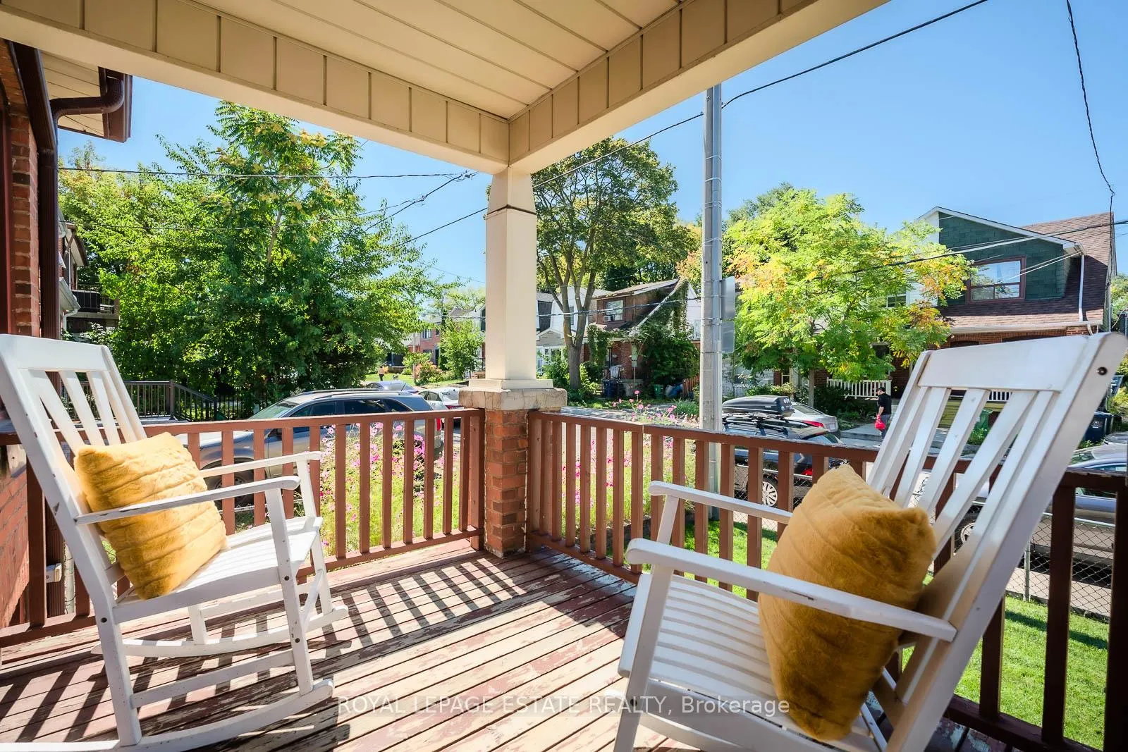 Photo 2 of 297 Cedarvale Avenue, Toronto, Woodbine-Lumsden — HOMEH