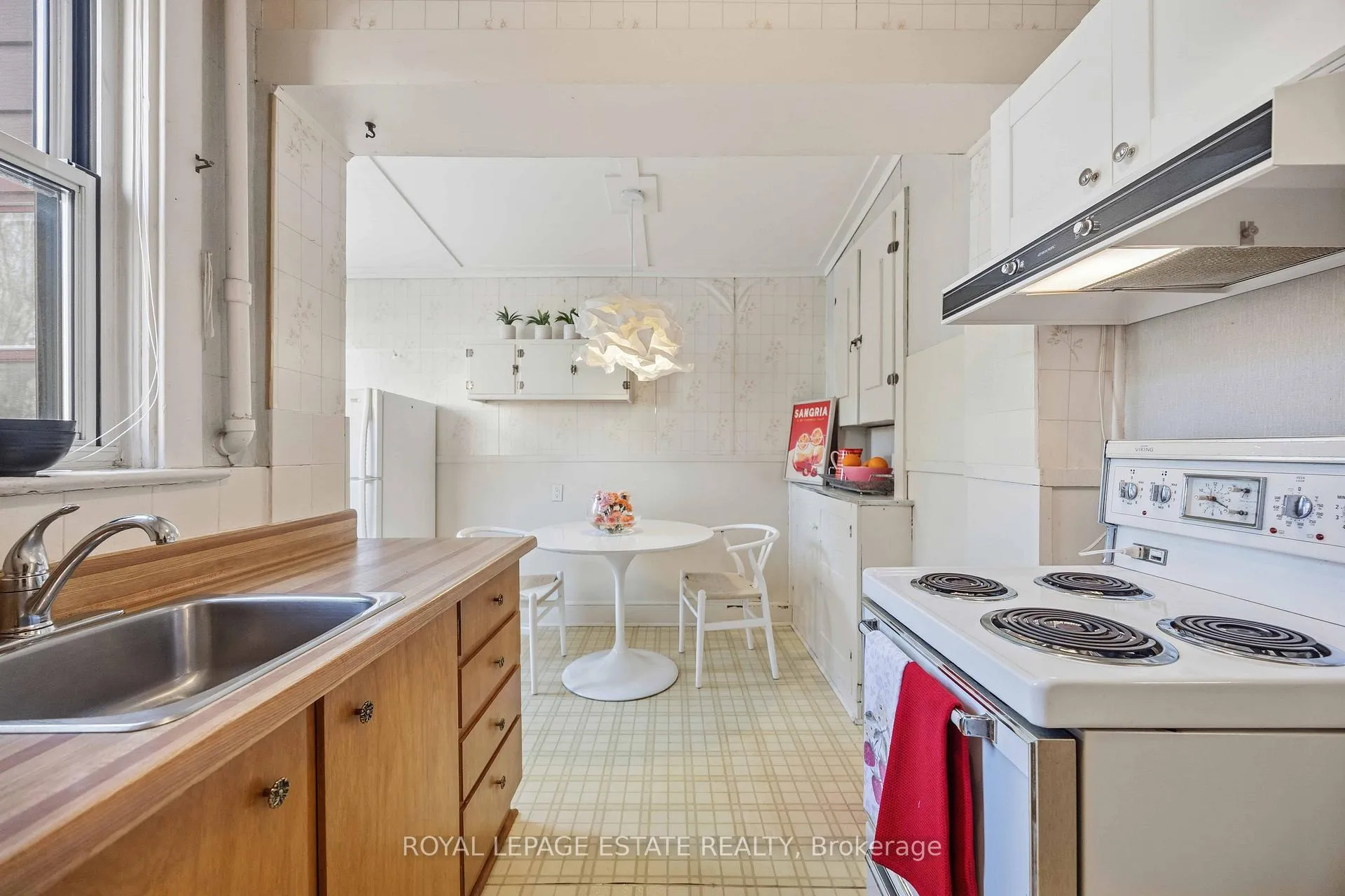 Photo 13 of 297 Cedarvale Avenue, Toronto, Woodbine-Lumsden — HOMEH