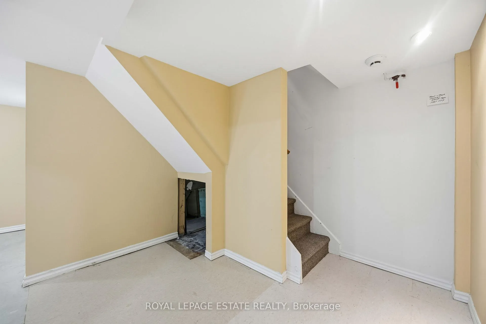 Photo 18 of 297 Cedarvale Avenue, Toronto, Woodbine-Lumsden — HOMEH