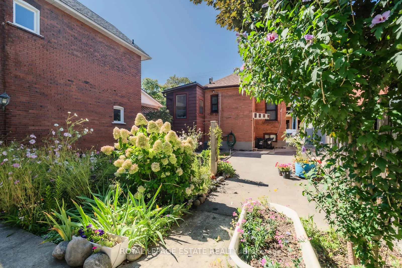 Photo 28 of 297 Cedarvale Avenue, Toronto, Woodbine-Lumsden — HOMEH