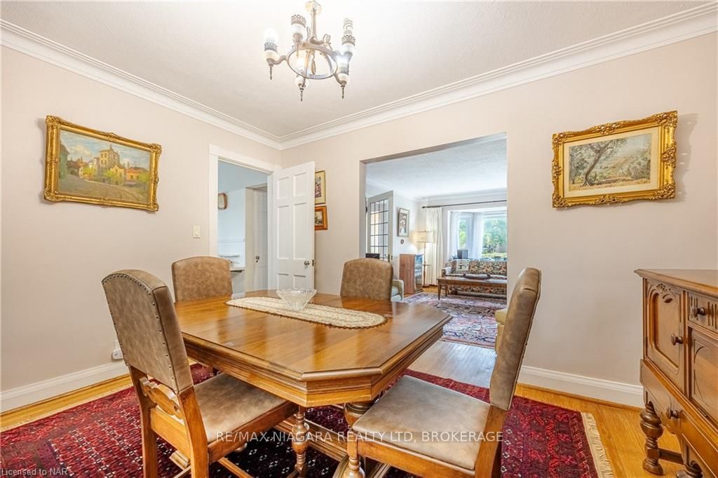 Photo 9 of 333 Glengarry Avenue, Toronto, Bedford Park-Nortown — HOMEH