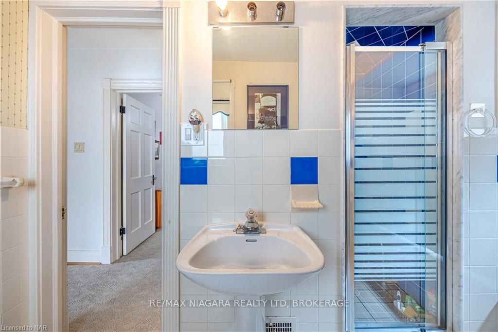 Photo 14 of 333 Glengarry Avenue, Toronto, Bedford Park-Nortown — HOMEH