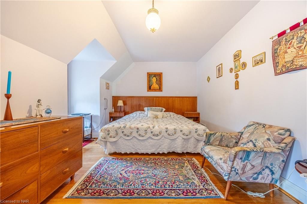 Photo 17 of 333 Glengarry Avenue, Toronto, Bedford Park-Nortown — HOMEH
