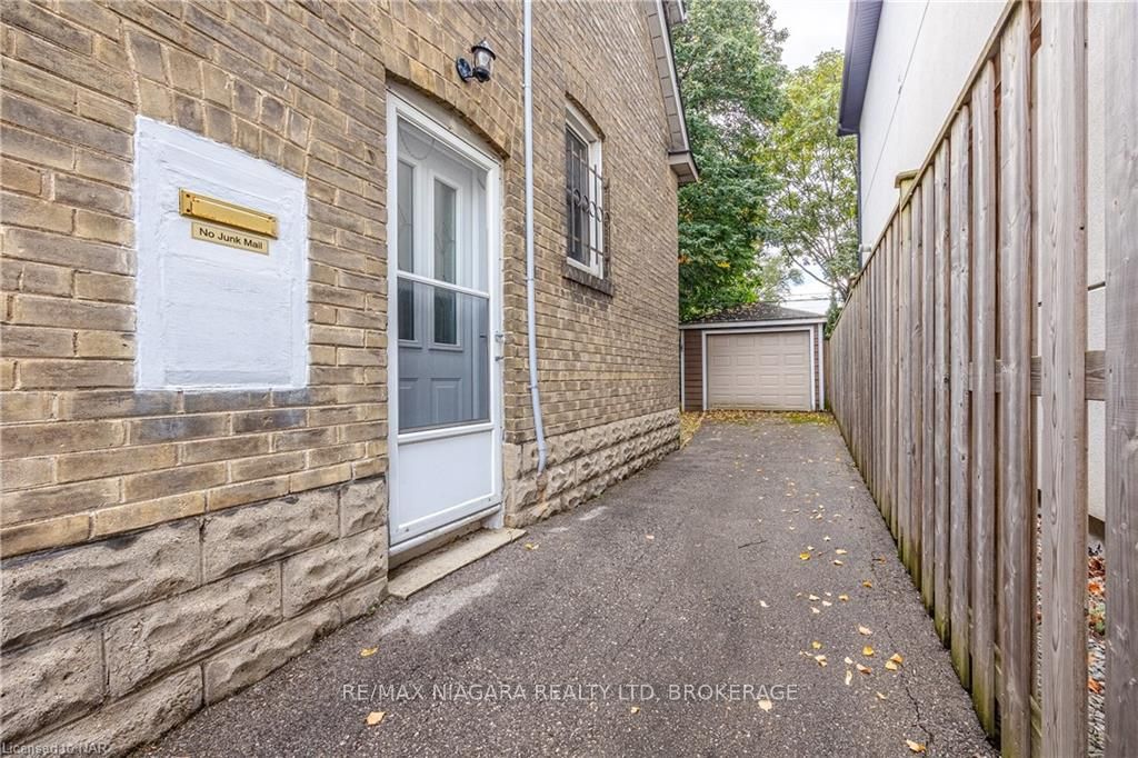 Photo 20 of 333 Glengarry Avenue, Toronto, Bedford Park-Nortown — HOMEH