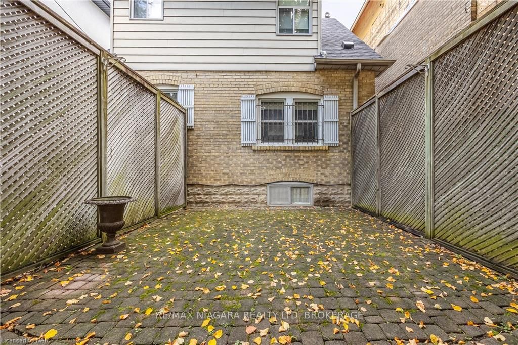 Photo 23 of 333 Glengarry Avenue, Toronto, Bedford Park-Nortown — HOMEH