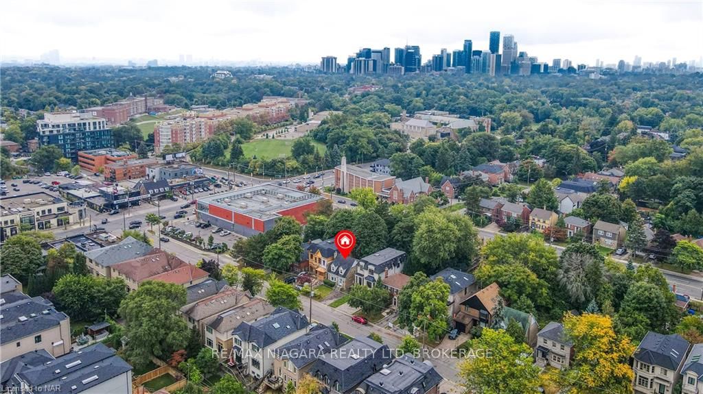 Photo 24 of 333 Glengarry Avenue, Toronto, Bedford Park-Nortown — HOMEH
