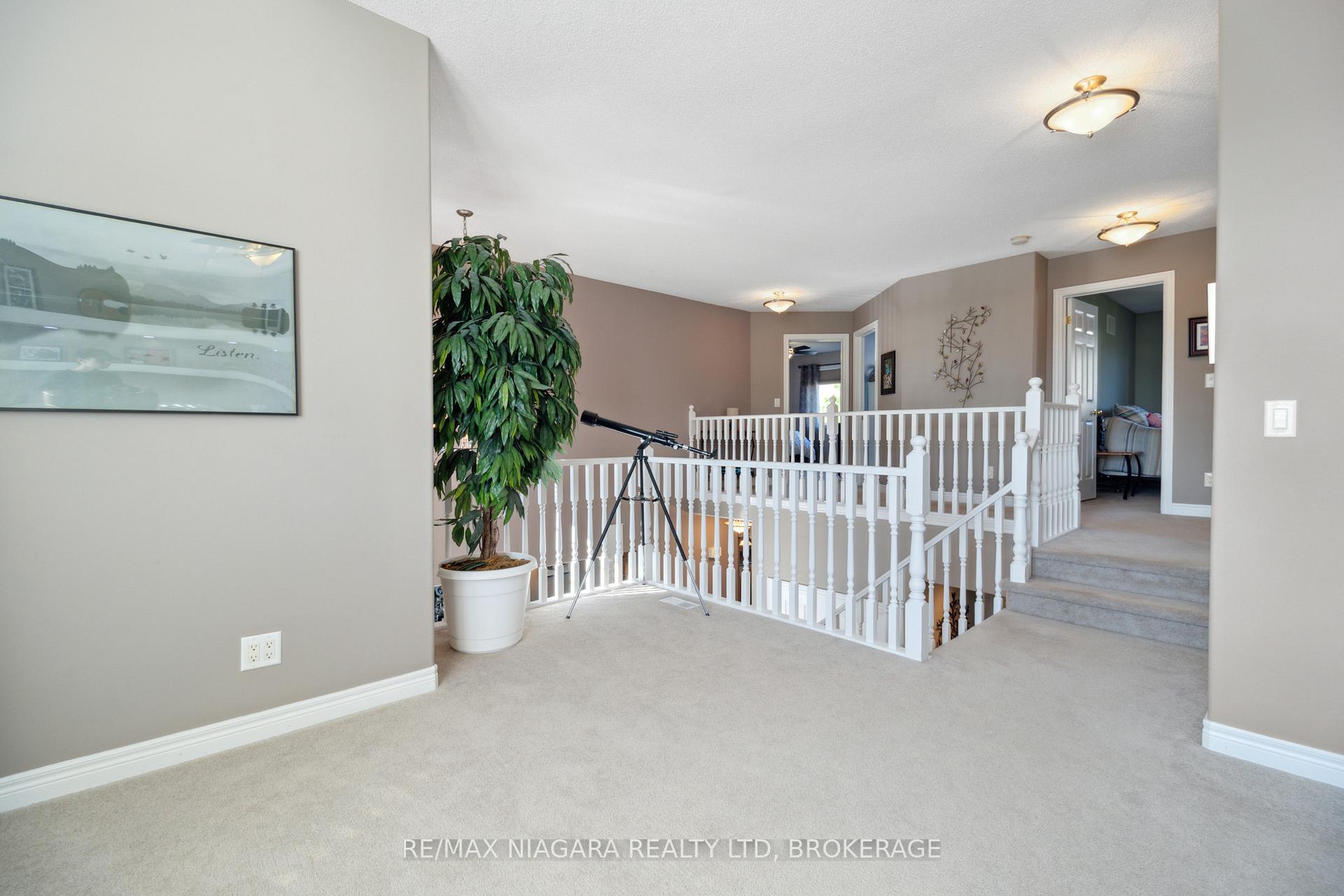 Photo 14 of 30 Raspberry Trail, Thorold, Confederation Heights — HOMEH