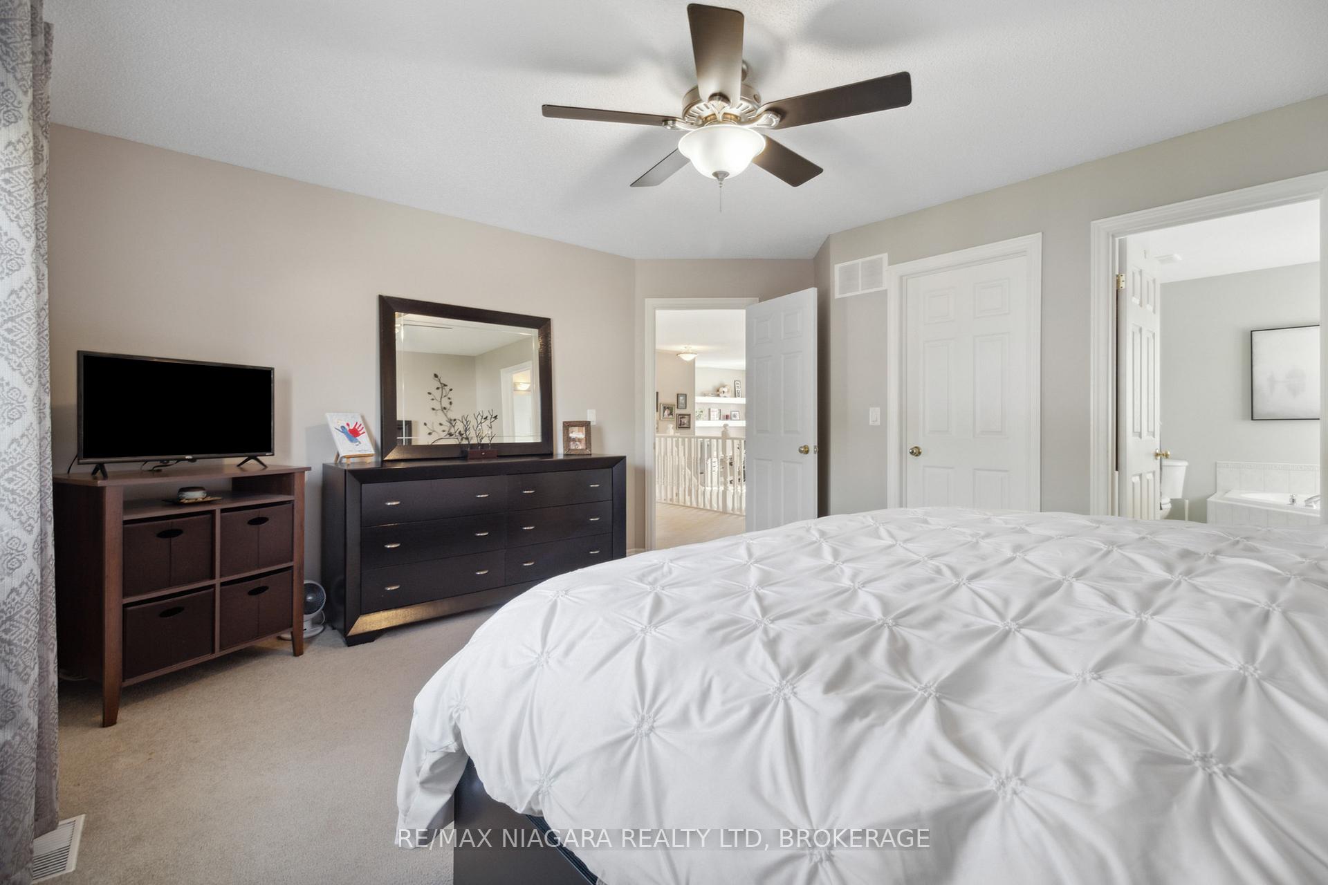 Photo 19 of 30 Raspberry Trail, Thorold, Confederation Heights — HOMEH