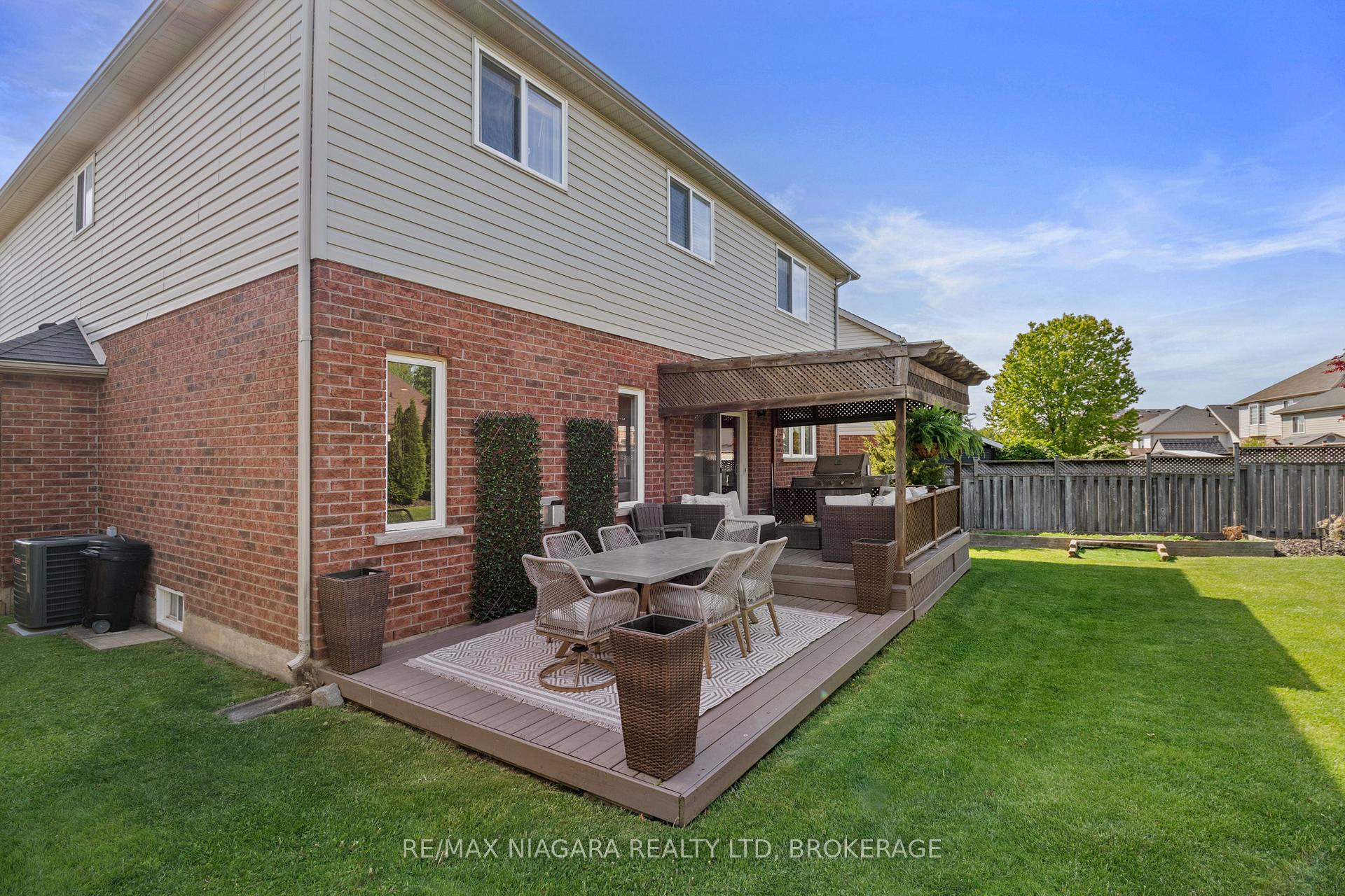 Photo 28 of 30 Raspberry Trail, Thorold, Confederation Heights — HOMEH