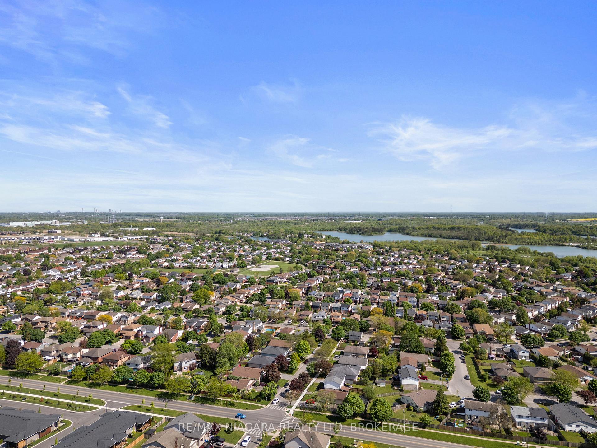 Photo 41 of 30 Raspberry Trail, Thorold, Confederation Heights — HOMEH
