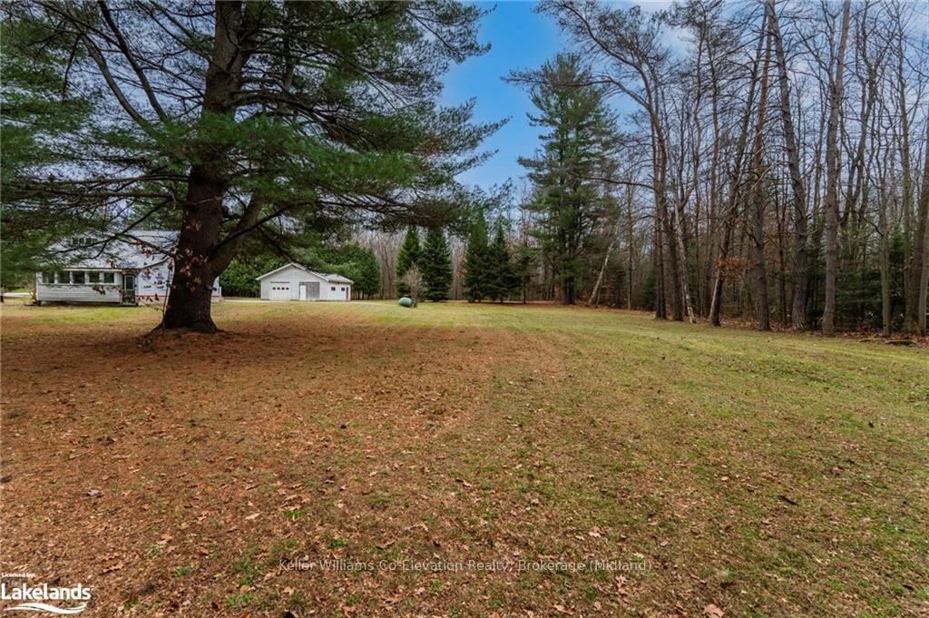 Photo 37 of 1914 Rosemount Road, Tay, Rural Tay — HOMEH