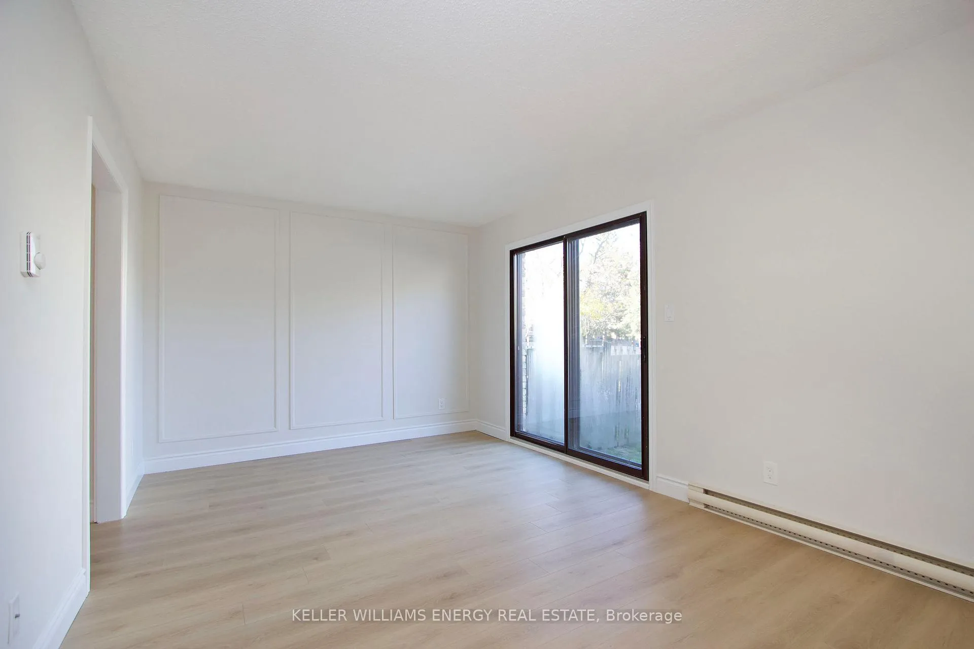 Photo 4 of Unit 5, 221 Ormond Drive, Oshawa, Samac — HOMEH