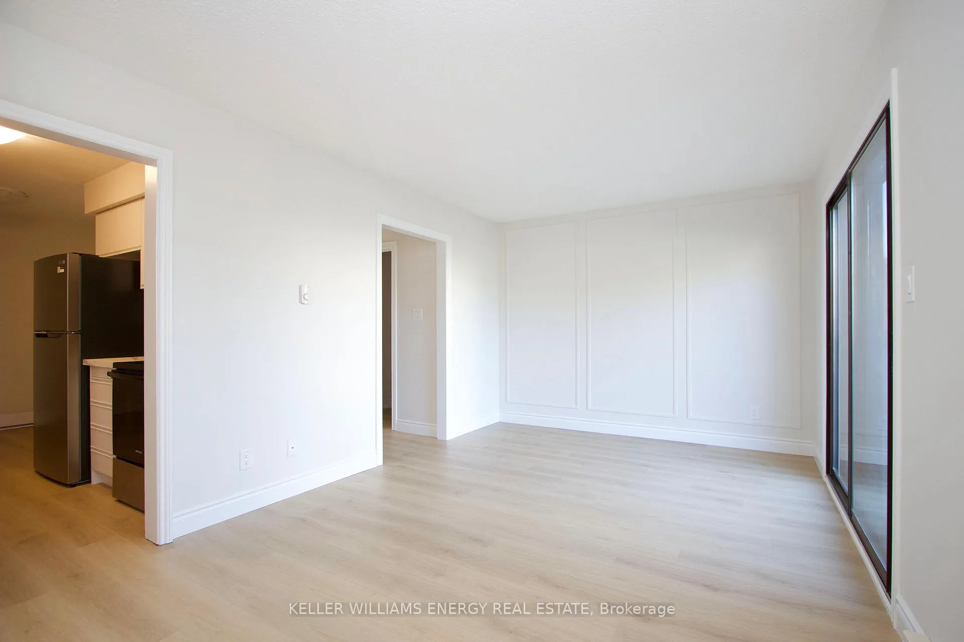 Photo 5 of Unit 5, 221 Ormond Drive, Oshawa, Samac — HOMEH