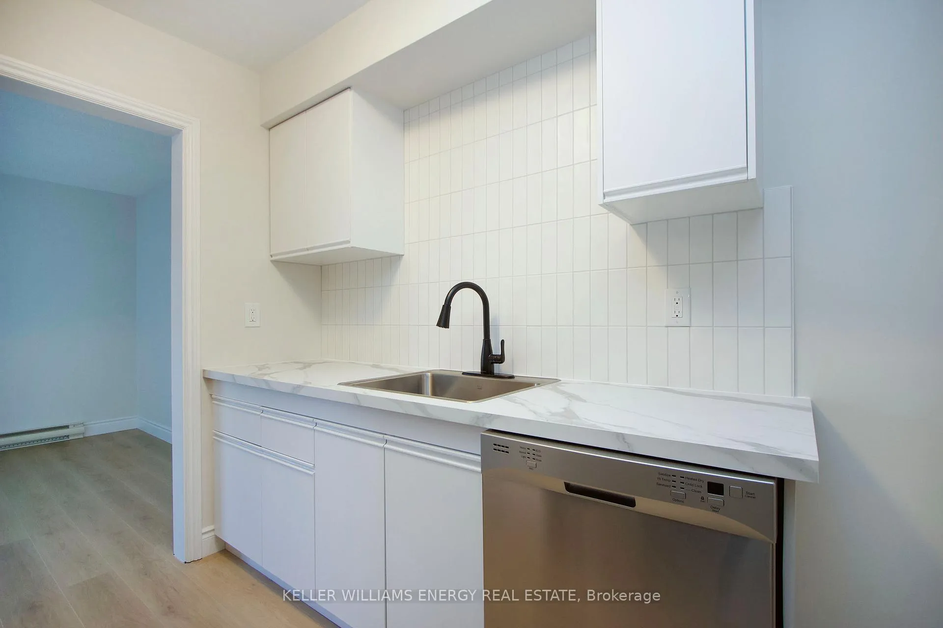 Photo 9 of Unit 5, 221 Ormond Drive, Oshawa, Samac — HOMEH